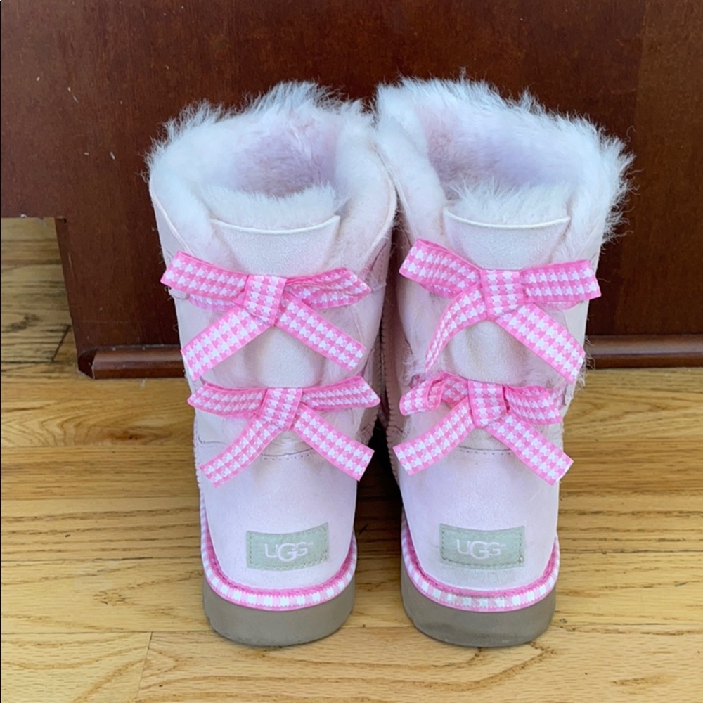 Pink Uggs Size 8